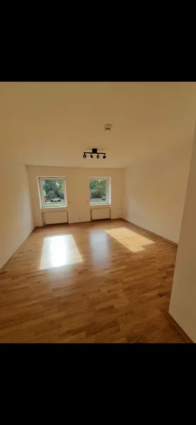 Exklusive 1,5-Zimmer-Wohnung mit Einbauküche un Exkbadewanne in Berlin — photo 1